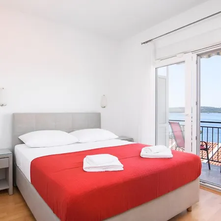 Apartments Mastelic Trogir Exterior photo
