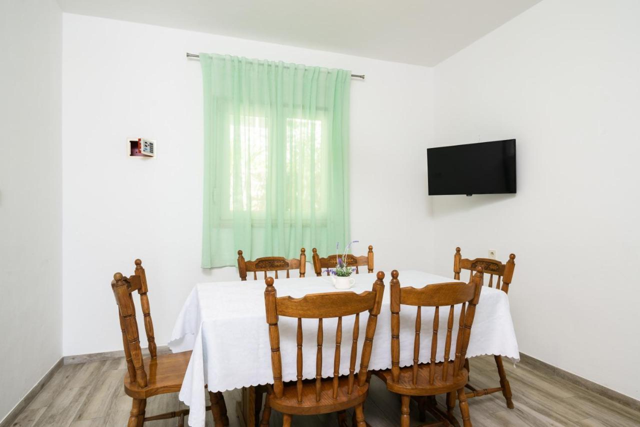 Mastelic Apartment Trogir